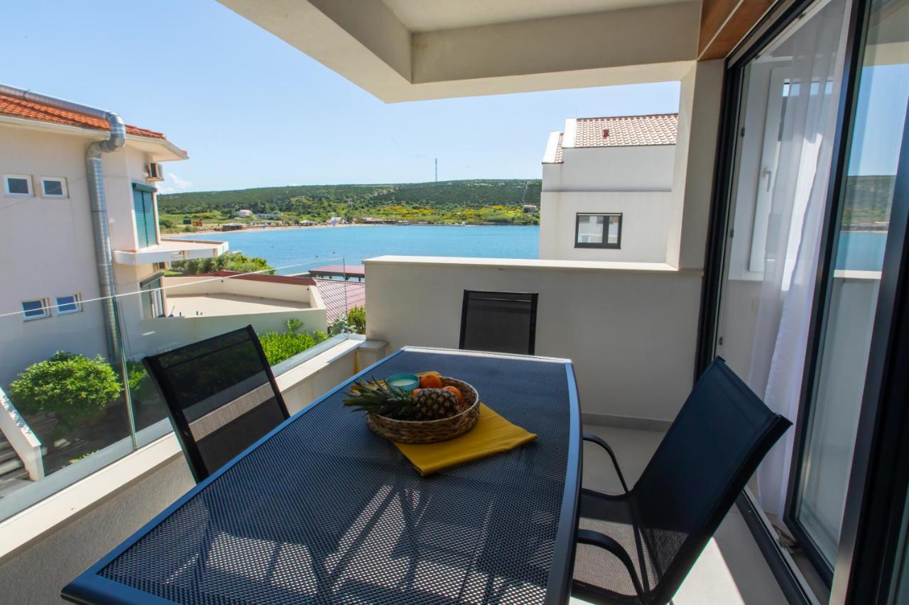 Beachfront Residences Stara Novalja Exterior photo