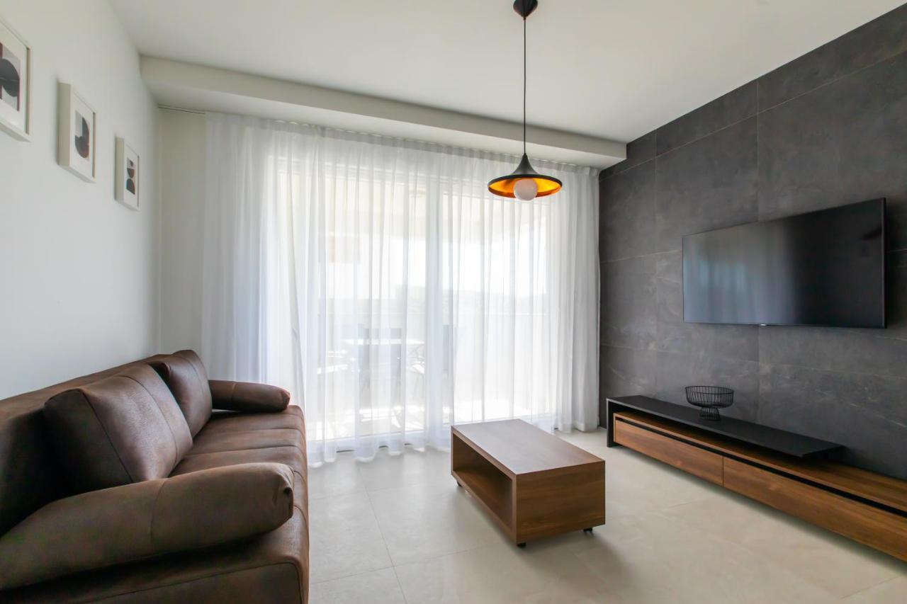 Beachfront Residences Stara Novalja Exterior photo